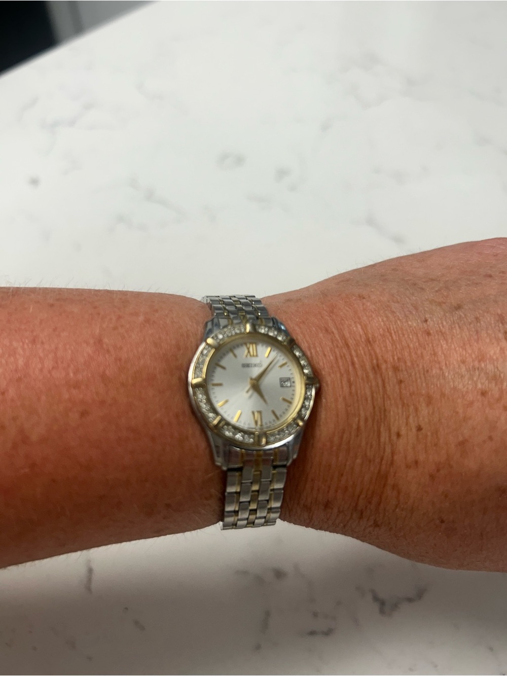 Seiko Women's Two-Tone Bracelet Watch Vintage— Silver & Gold Accents